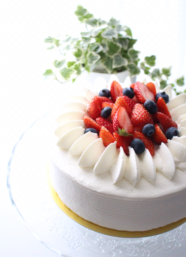 Strawberries & Cream Layered Cake | Wishes and Dishes