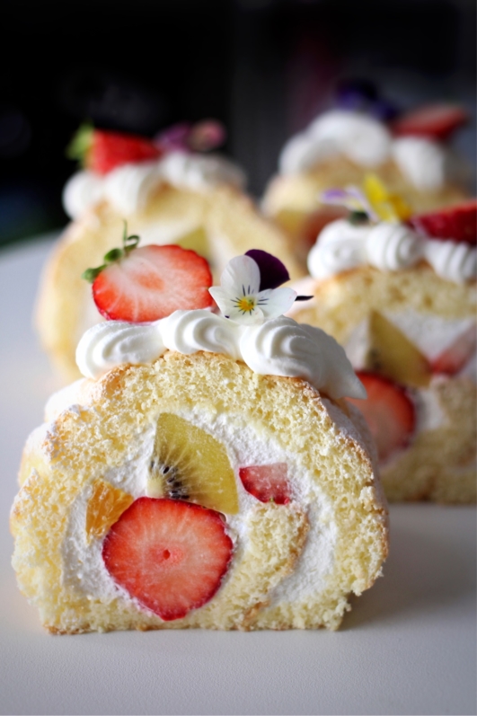 Japanese Yogurt Cream and Fruit filled Roll Cake INDY ASSA